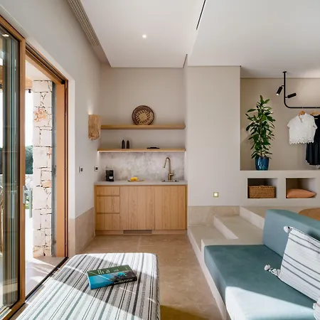 Eliamos & Hotell Spartia (Kefalonia)