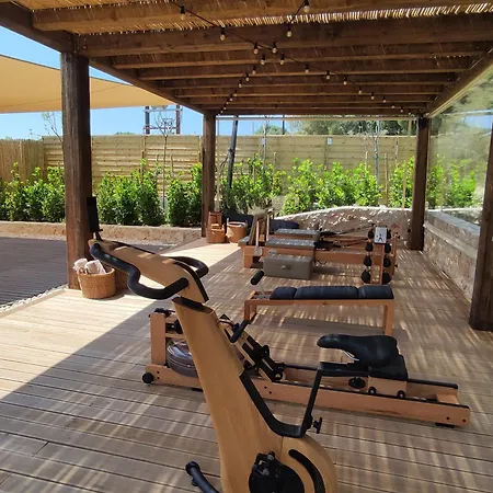 Hotel Eliamos &