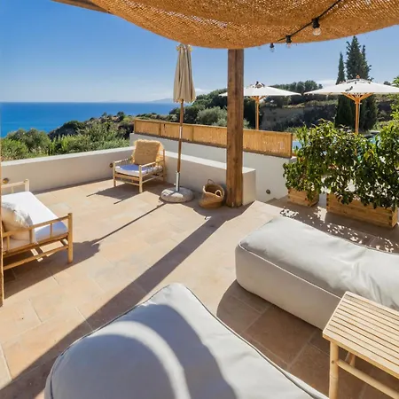 Hotel Eliamos & 5*