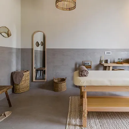 Hotel Eliamos & - Relais & Chateaux 5*