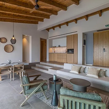Hotel Eliamos & - Relais & Chateaux 5*