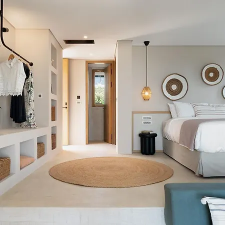 Eliamos & - Relais & Chateaux Hotel 5*
