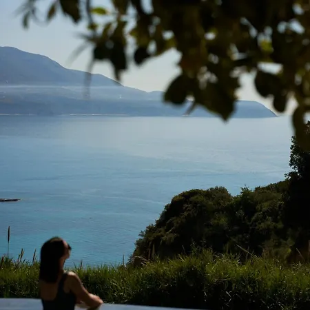 Eliamos & - Relais & Chateaux