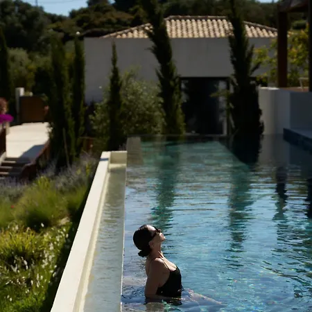 Hotel Eliamos & - Relais & Chateaux 5*