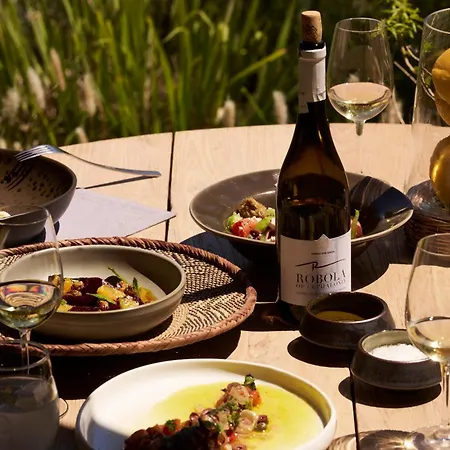 Eliamos & - Relais & Chateaux Hotel