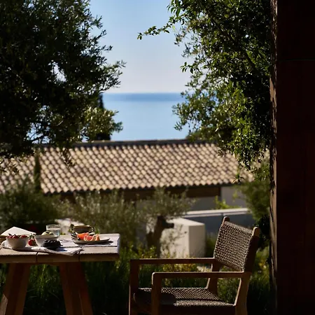 Eliamos & - Relais & Chateaux