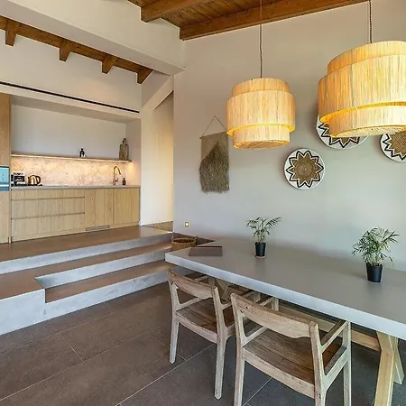 Hotel Eliamos & - Relais & Chateaux 5*
