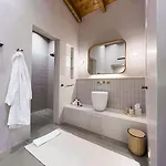 Eliamos & 5* Спартия